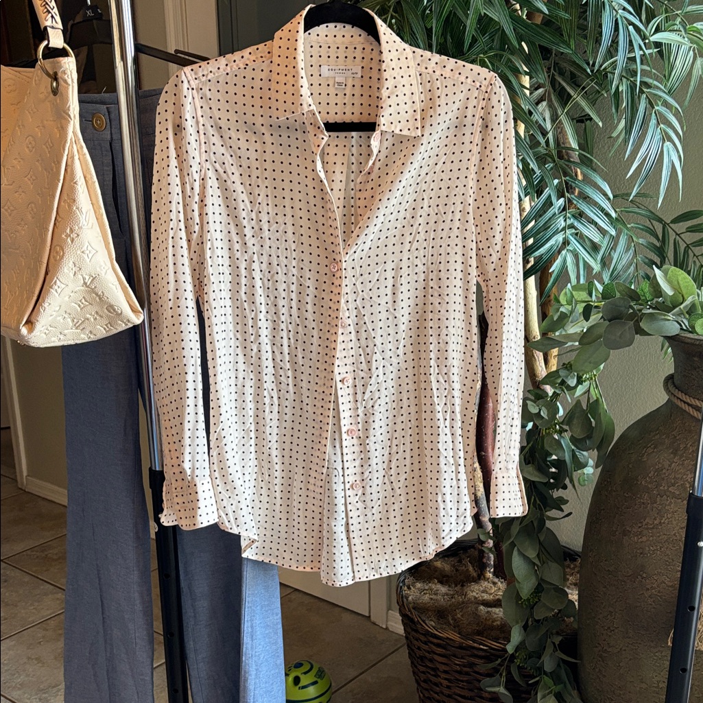 Equipment Silk Peach/Cream And Black Polka Dot Blouse